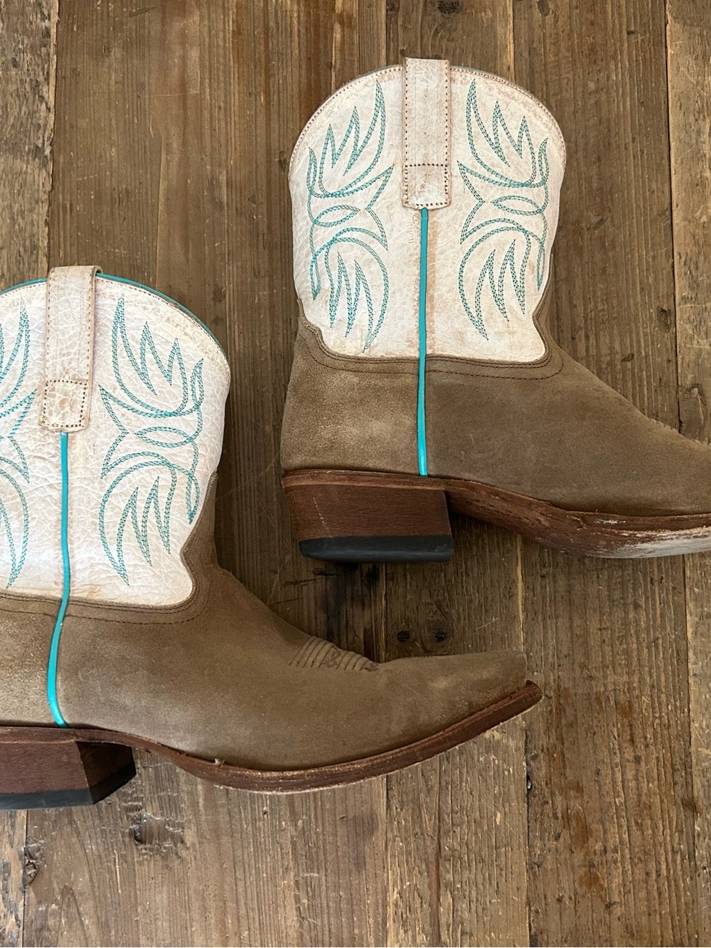 Macie Bean Boots Women's Taupe Suede Western Cowboy Boots with Embroidered Shaft - Picture 8 of 9